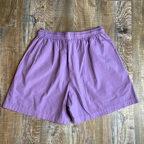 Cut • Loose |  Organic Cotton Shorts - Picture 2 of 4